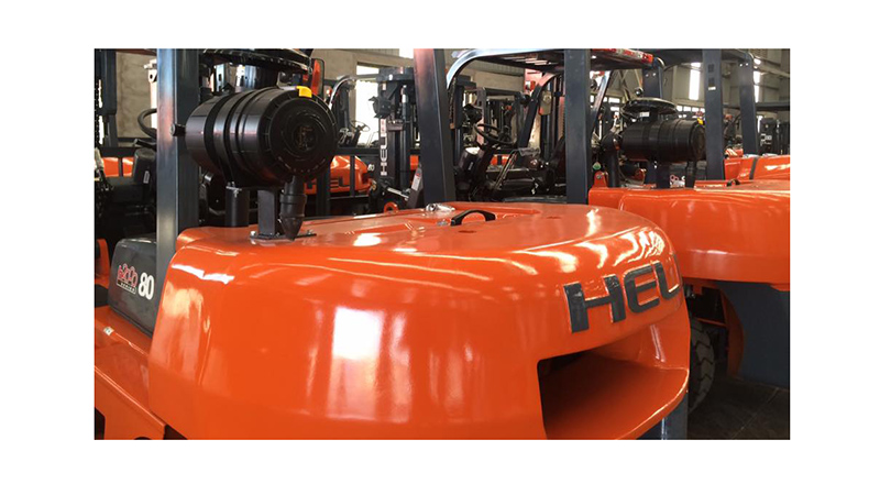 xe nâng chui container heli 10 tấn