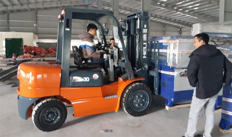 xe nâng Heli tại Bình Dương